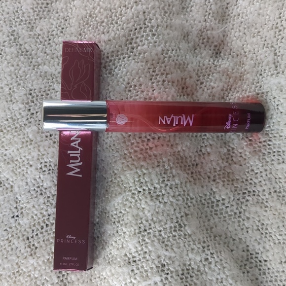 DefineMe Disney Princess Fragrance in Mulan, 8ml/0.27fl oz - Picture 4 of 11